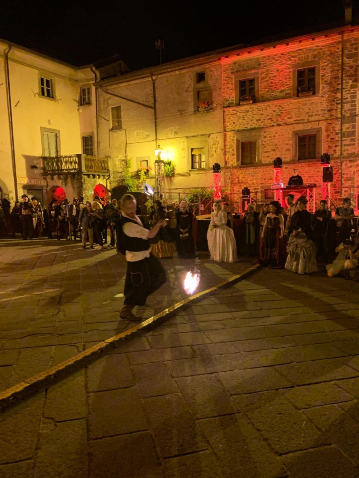 Affittacamere Dodo Villafranca in Lunigiana Exterior photo